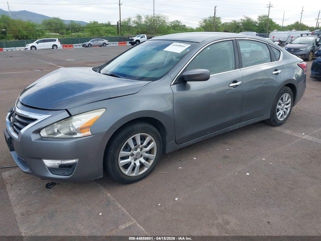 Nissan Altima 2.5 S 2014 1N4AL3AP4EN226177 Image 2