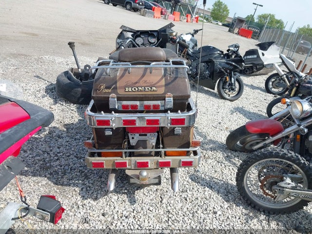 1982 HONDA GL1100 1HFSC0220CA213940 Photo 5