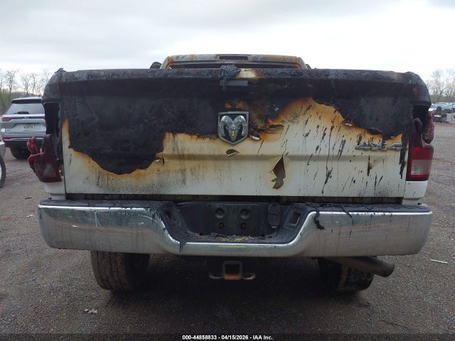 44858833 :رقم المزاد ، 3C6UR5DJ9JG290833 vin ، 2018 Ram 2500 Big Horn  4x4 6'4 Box مزاد بيع