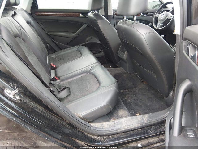 2012 Volkswagen Passat 2.0l Tdi Sel Premium მანქანა იყიდება აუქციონზე, vin: 1VWCN7A31CC070655, აუქციონის ნომერი: 44858882