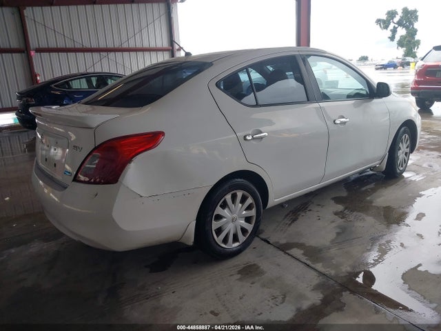 Nissan Versa 1.6 Sv 2014 3N1CN7AP3EK468276 Image 4