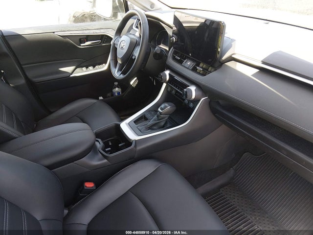 44858910 :رقم المزاد ، 2T3C1RFVXRC295569 vin ، 2024 Toyota Rav4 Xle Premium مزاد بيع