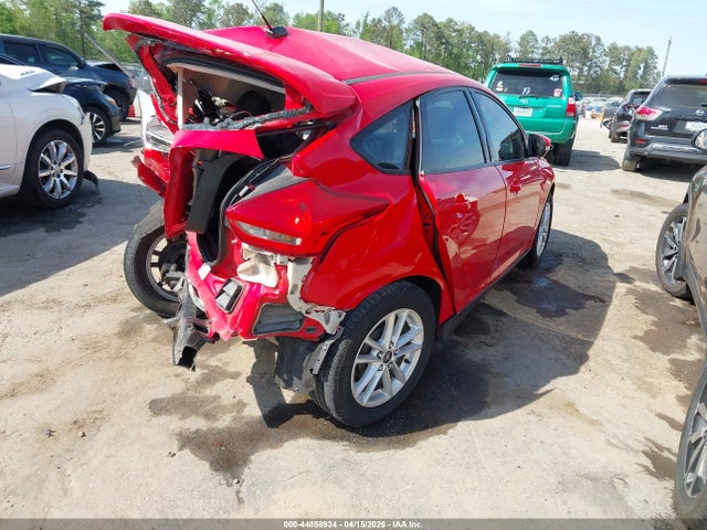 1FADP3K21GL235485 Ford FOCUS SE