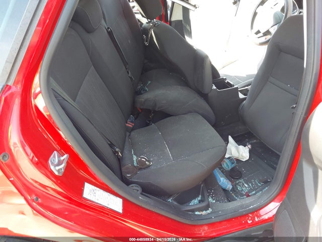 1FADP3K21GL235485 Ford FOCUS SE