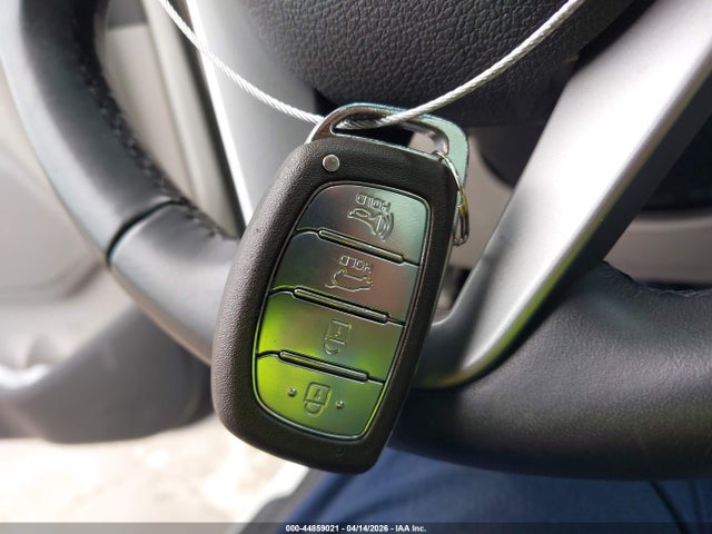 Aukcja sprzedaży 2018 Hyundai Tucson Value, vin: KM8J3CA27JU755519, numer aukcji: 44859021