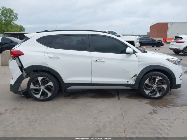Aukcja sprzedaży 2018 Hyundai Tucson Value, vin: KM8J3CA27JU755519, numer aukcji: 44859021