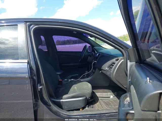 2011 Chrysler 200 Touring მანქანა იყიდება აუქციონზე, vin: 1C3BC1FB7BN579609, აუქციონის ნომერი: 44859026