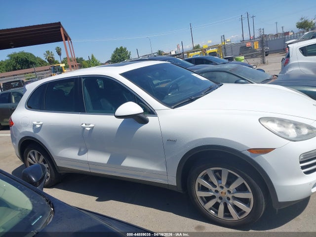 WP1AF2A21ELA42213 Porsche Cayenne Diesel/diesel Platinum Edition