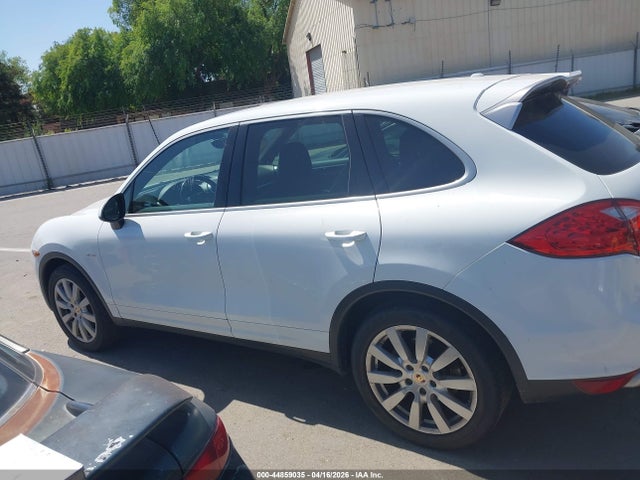 WP1AF2A21ELA42213 Porsche Cayenne Diesel/diesel Platinum Edition