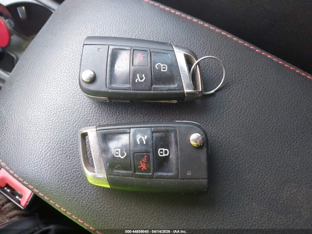 2015 VOLKSWAGEN GOLF GTI 3VW5T7AU7FM041364 Photo 10