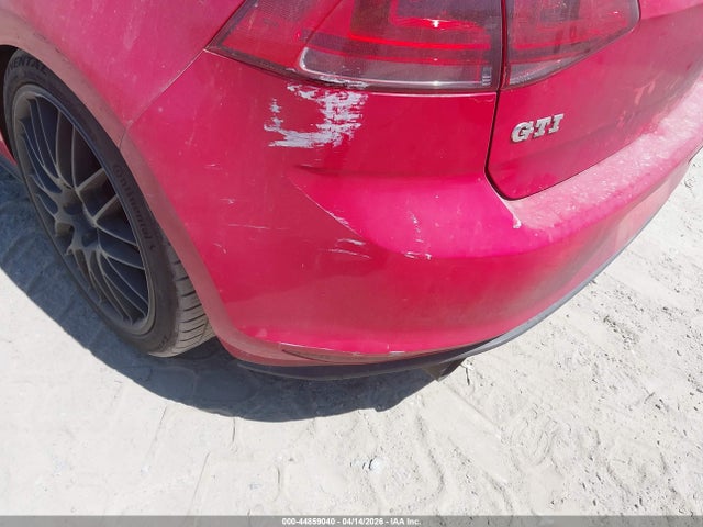 2015 Volkswagen Golf Gti 2.0t Se 4-door მანქანა იყიდება აუქციონზე, vin: 3VW5T7AU7FM041364, აუქციონის ნომერი: 44859040