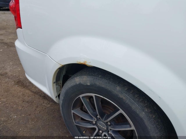Продаж на аукціоні авто 2015 Dodge Grand Caravan R/t, vin: 2C4RDGEG0FR555670, номер лоту: 44859053
