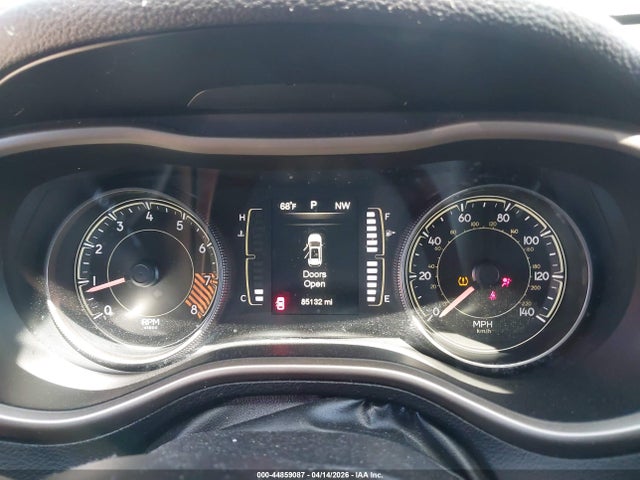 44859087 :رقم المزاد ، 1C4PJLCS5EW288161 vin ، 2014 Jeep Cherokee Latitude مزاد بيع