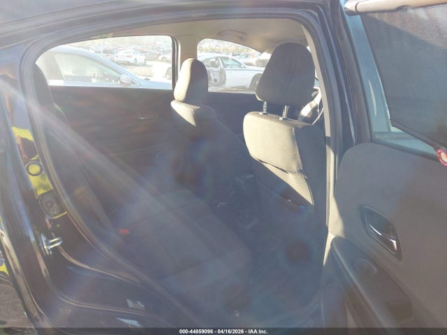 3CZRU6H37MM741756 Honda Hr-v Awd Lx