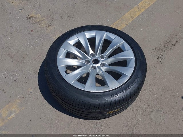 Продаж на аукціоні авто 2026 Tesla Model Y All-wheel Drive/long Range Launch Series/premium All-wheel Drive, vin: 7SAYGDEE0TF541553, номер лоту: 44859111