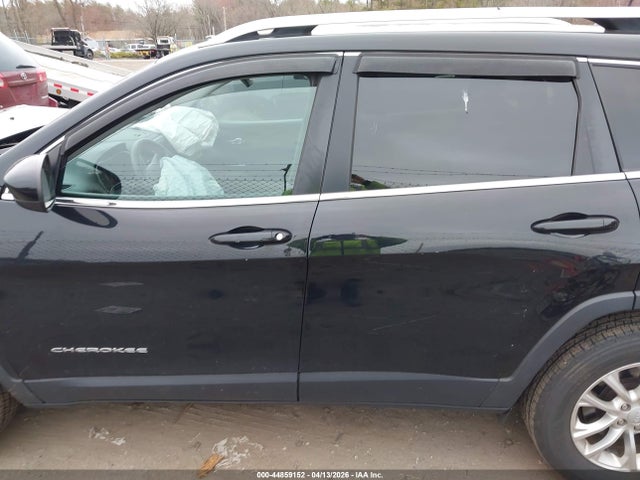 44859152 :رقم المزاد ، 1C4PJMCB4KD316030 vin ، 2019 Jeep Cherokee Latitude 4x4 مزاد بيع