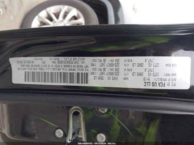 44859152 :رقم المزاد ، 1C4PJMCB4KD316030 vin ، 2019 Jeep Cherokee Latitude 4x4 مزاد بيع
