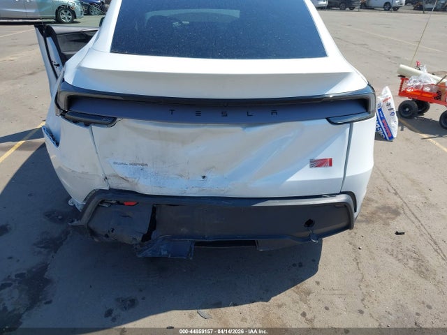 44859157 :رقم المزاد ، 7SAYGDEE1TA378554 vin ، 2026 Tesla Model Y All-wheel Drive/long Range Launch Series/premium All-wheel Drive مزاد بيع