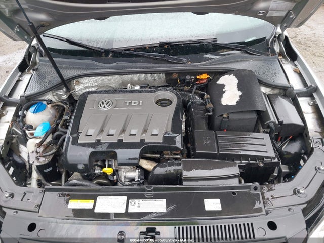 44859186 :رقم المزاد ، 1VWBN7A35EC042470 vin ، 2014 Volkswagen Passat 2.0l Tdi Se مزاد بيع