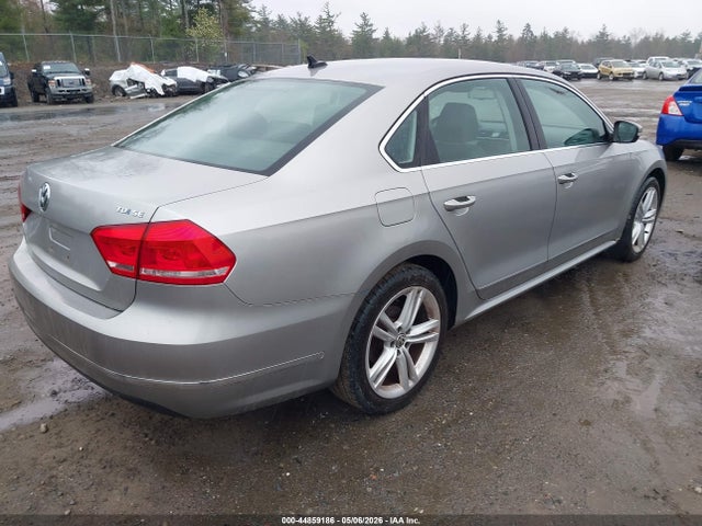 44859186 :رقم المزاد ، 1VWBN7A35EC042470 vin ، 2014 Volkswagen Passat 2.0l Tdi Se مزاد بيع
