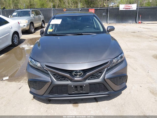 2022 Toyota Camry Se მანქანა იყიდება აუქციონზე, vin: 4T1G11AKXNU704624, აუქციონის ნომერი: 44859189