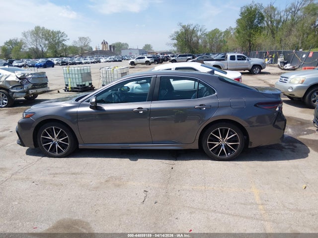 2022 Toyota Camry Se მანქანა იყიდება აუქციონზე, vin: 4T1G11AKXNU704624, აუქციონის ნომერი: 44859189