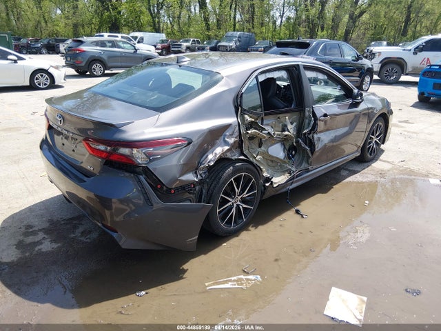 2022 Toyota Camry Se მანქანა იყიდება აუქციონზე, vin: 4T1G11AKXNU704624, აუქციონის ნომერი: 44859189