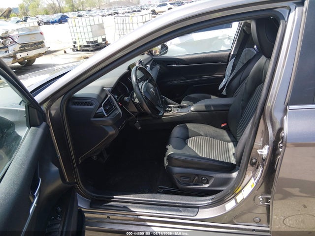 2022 Toyota Camry Se მანქანა იყიდება აუქციონზე, vin: 4T1G11AKXNU704624, აუქციონის ნომერი: 44859189