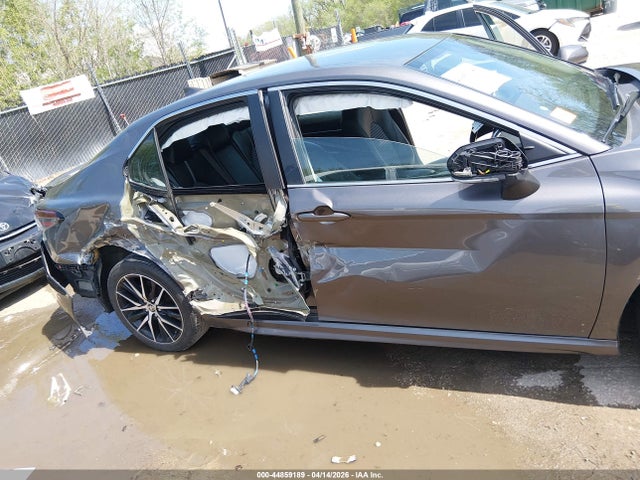 2022 Toyota Camry Se მანქანა იყიდება აუქციონზე, vin: 4T1G11AKXNU704624, აუქციონის ნომერი: 44859189