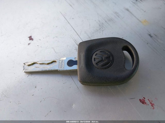 2003 Volkswagen New Beetle Glx მანქანა იყიდება აუქციონზე, vin: 3VWDD21C13M412789, აუქციონის ნომერი: 44859213
