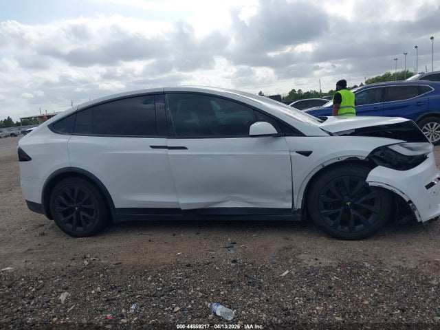 2022 Tesla Model X Dual Motor All-wheel Drive მანქანა იყიდება აუქციონზე, vin: 7SAXCAE55NF350848, აუქციონის ნომერი: 44859217
