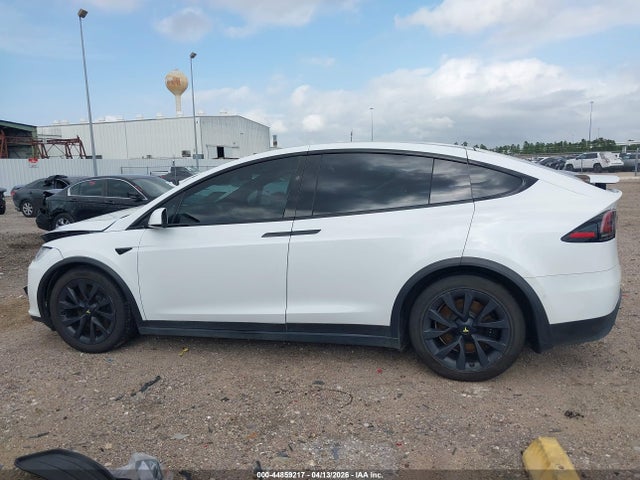 2022 Tesla Model X Dual Motor All-wheel Drive მანქანა იყიდება აუქციონზე, vin: 7SAXCAE55NF350848, აუქციონის ნომერი: 44859217