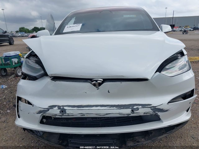 2022 Tesla Model X Dual Motor All-wheel Drive მანქანა იყიდება აუქციონზე, vin: 7SAXCAE55NF350848, აუქციონის ნომერი: 44859217