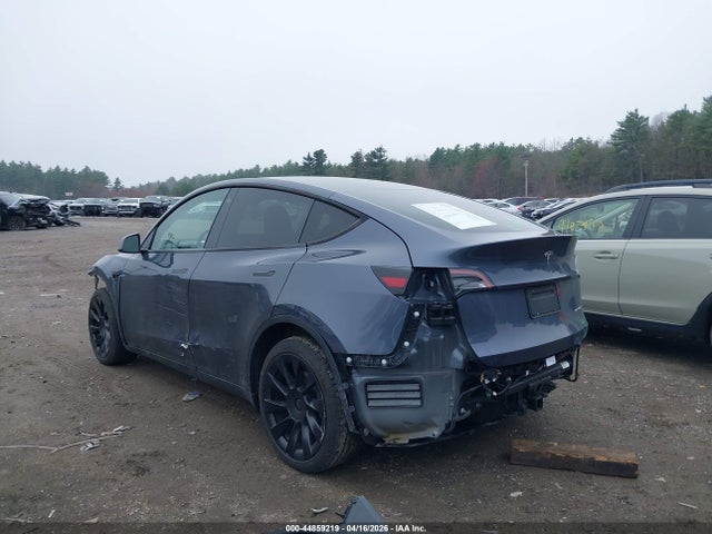 Продажа на аукционе авто 2023 Tesla Model Y Awd/long Range Dual Motor All-wheel Drive, vin: 7SAYGDEE8PA125303, номер лота: 44859219
