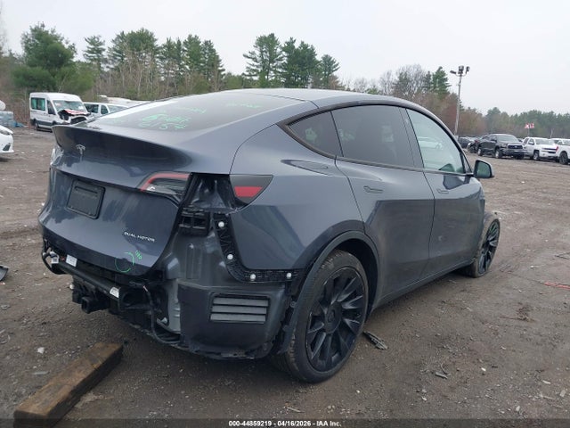 Продажа на аукционе авто 2023 Tesla Model Y Awd/long Range Dual Motor All-wheel Drive, vin: 7SAYGDEE8PA125303, номер лота: 44859219