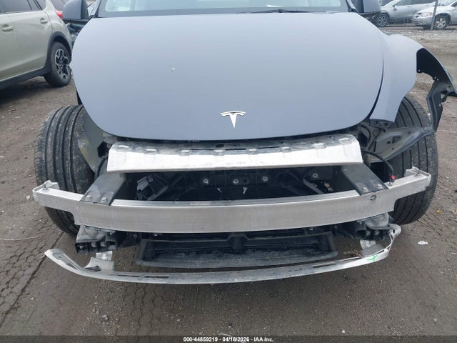 Продажа на аукционе авто 2023 Tesla Model Y Awd/long Range Dual Motor All-wheel Drive, vin: 7SAYGDEE8PA125303, номер лота: 44859219