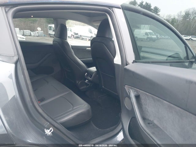 Продажа на аукционе авто 2023 Tesla Model Y Awd/long Range Dual Motor All-wheel Drive, vin: 7SAYGDEE8PA125303, номер лота: 44859219