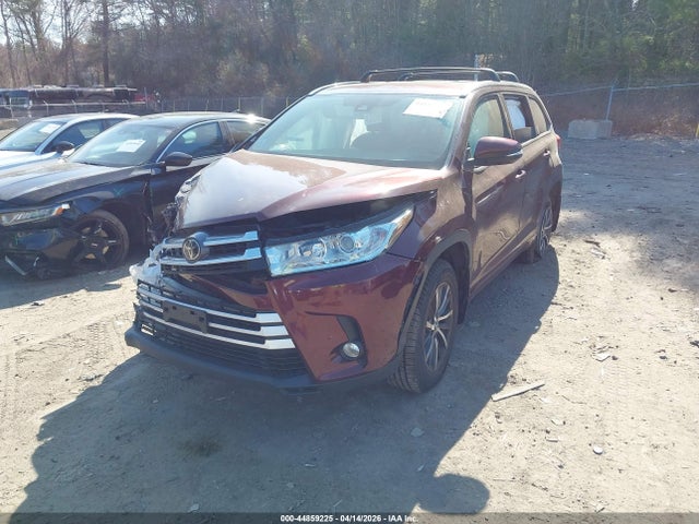 2018 Toyota Highlander Xle მანქანა იყიდება აუქციონზე, vin: 5TDJZRFH4JS903827, აუქციონის ნომერი: 44859225