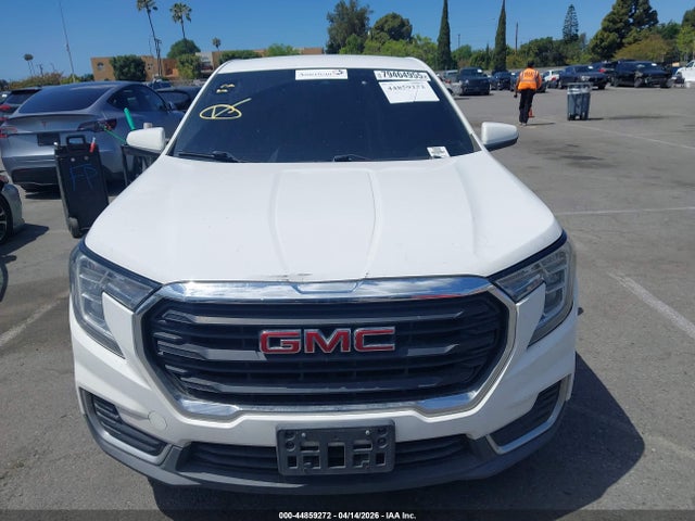 3GKALMEV8NL208889 GMC Terrain Fwd Sle