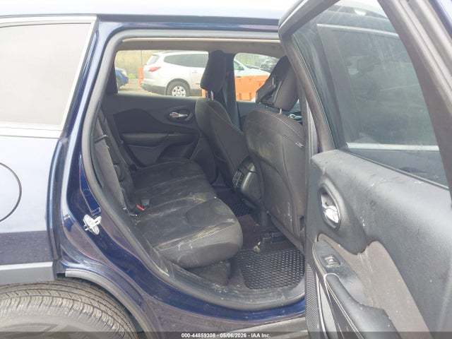 44859308 :رقم المزاد ، 1C4PJMCS1GW240987 vin ، 2016 Jeep Cherokee Latitude مزاد بيع
