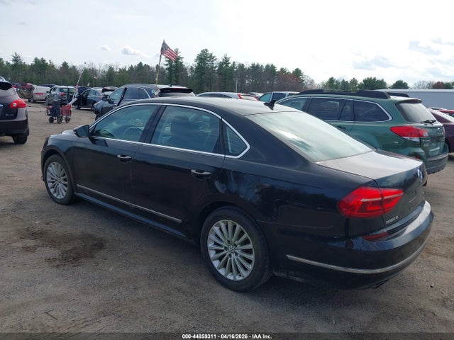 1VWBT7A32GC032746 Volkswagen Passat 1.8t Se