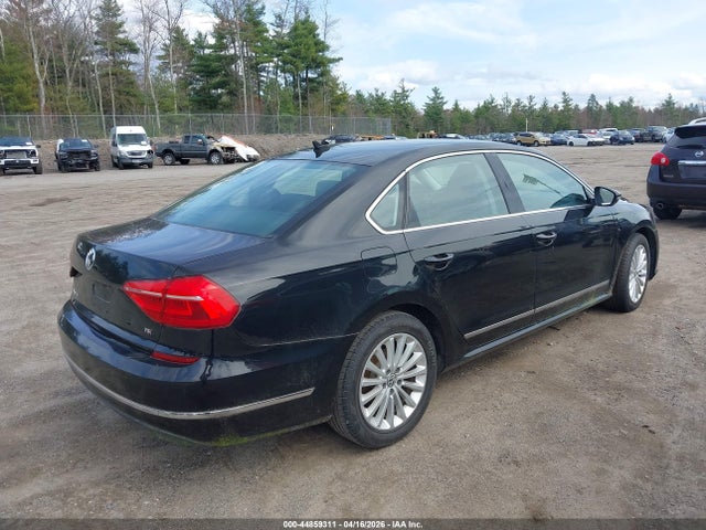 1VWBT7A32GC032746 Volkswagen Passat 1.8t Se