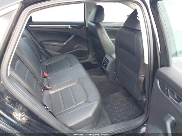 1VWBT7A32GC032746 Volkswagen Passat 1.8t Se