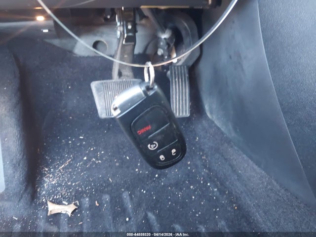 Продажа на аукционе авто 2017 Jeep Cherokee High Altitude Fwd, vin: 1C4PJLDS2HW603808, номер лота: 44859320
