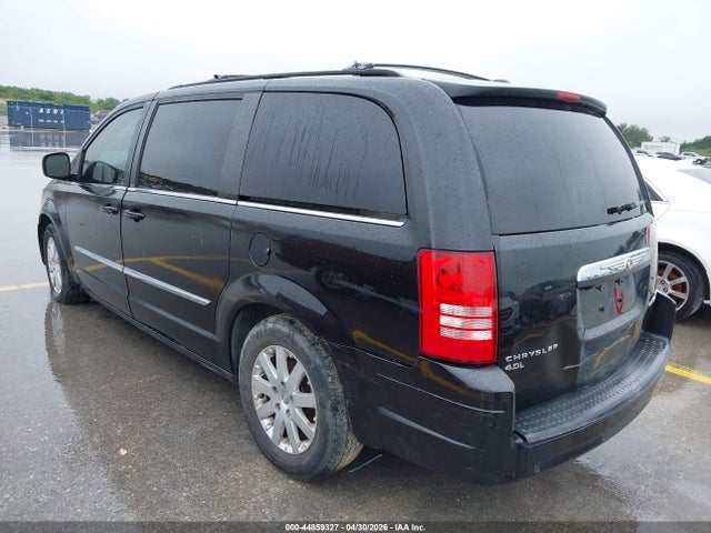 44859327 :رقم المزاد ، 2A4RR8DX9AR321586 vin ، 2010 Chrysler Town & Country Touring Plus مزاد بيع