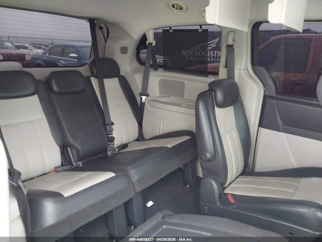 44859327 :رقم المزاد ، 2A4RR8DX9AR321586 vin ، 2010 Chrysler Town & Country Touring Plus مزاد بيع
