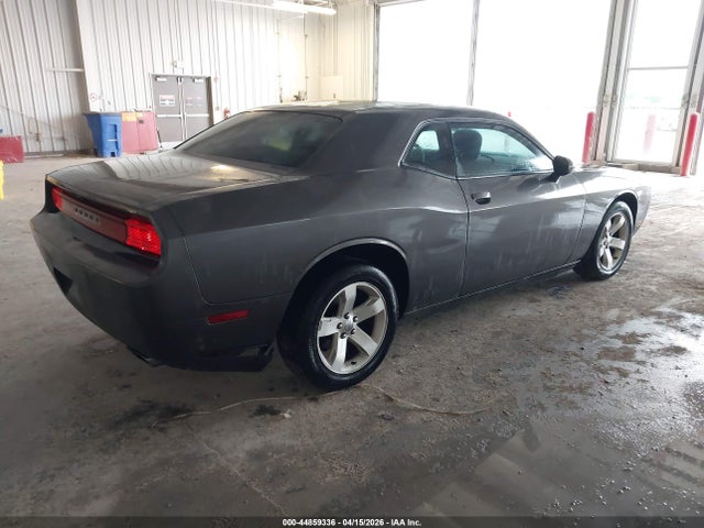 Продажа на аукционе авто 2014 Dodge Challenger Sxt, vin: 2C3CDYAG3EH289605, номер лота: 44859336