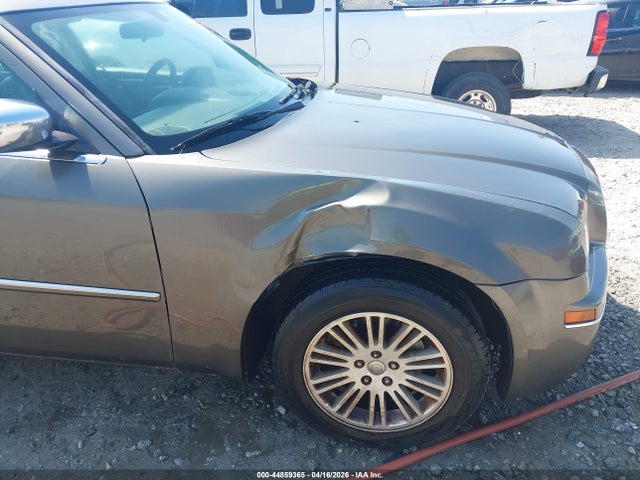 Продажа на аукционе авто 2010 Chrysler 300 Touring/signature Series/executive Series, vin: 2C3CA5CV0AH206225, номер лота: 44859365