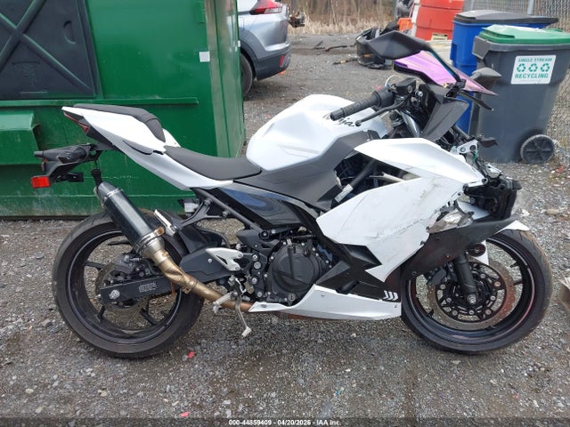 JKAEXKG14PDAL9265 Kawasaki EX400