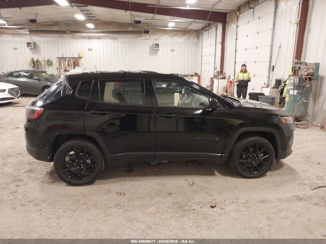 44859477 :رقم المزاد ، 3C4NJDBB6NT190664 vin ، 2022 Jeep Compass Altitude 4x4 مزاد بيع